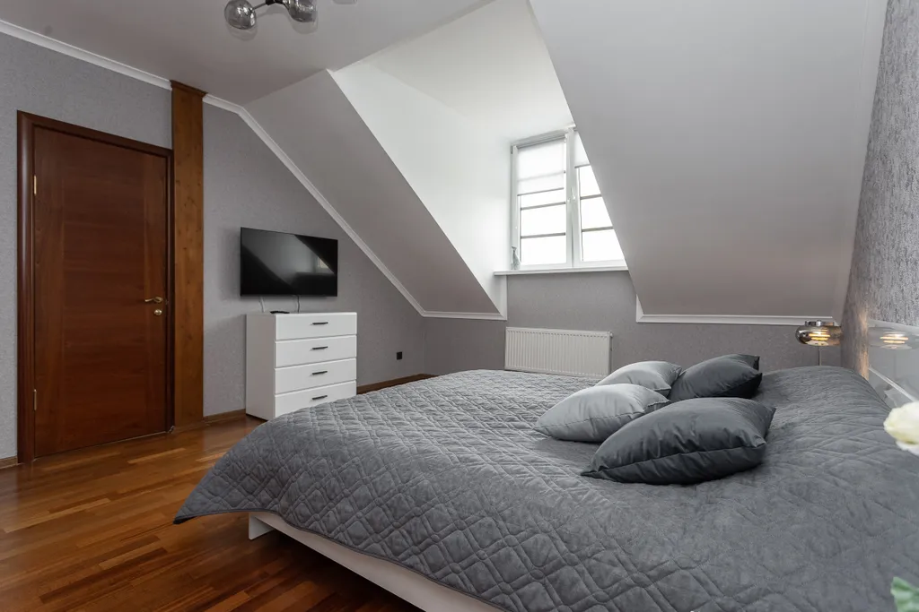 Квартира 3-комнатные апартаменты в центре — Зеленоградск