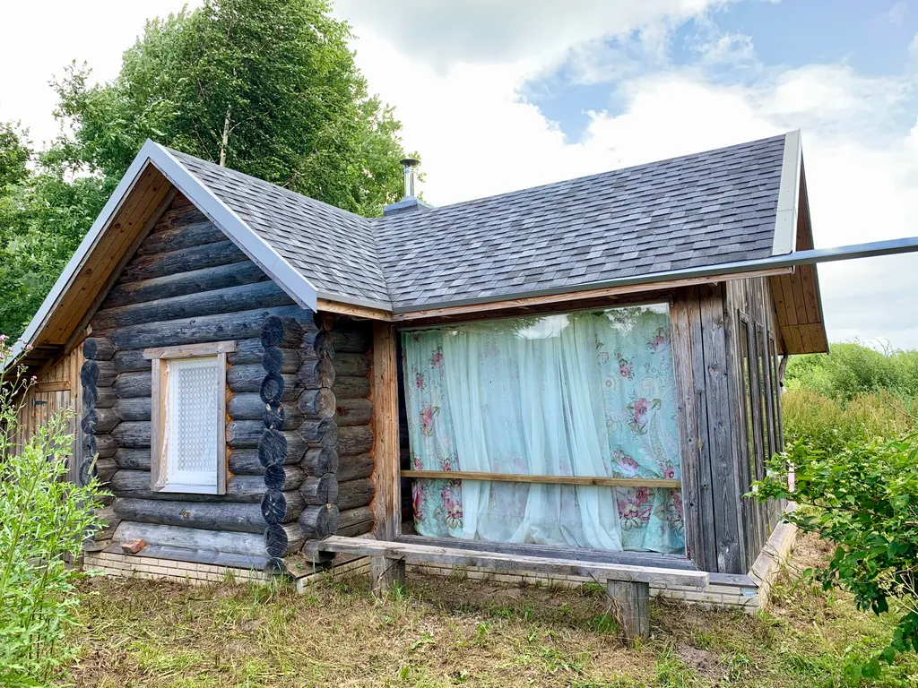 Прекрасный домик около прудиков