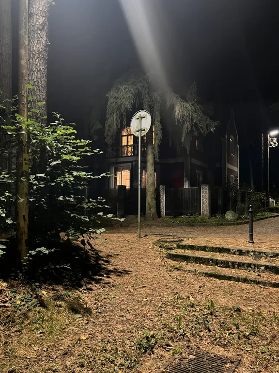 Новые апартаменты у моря в живописном месте в центре