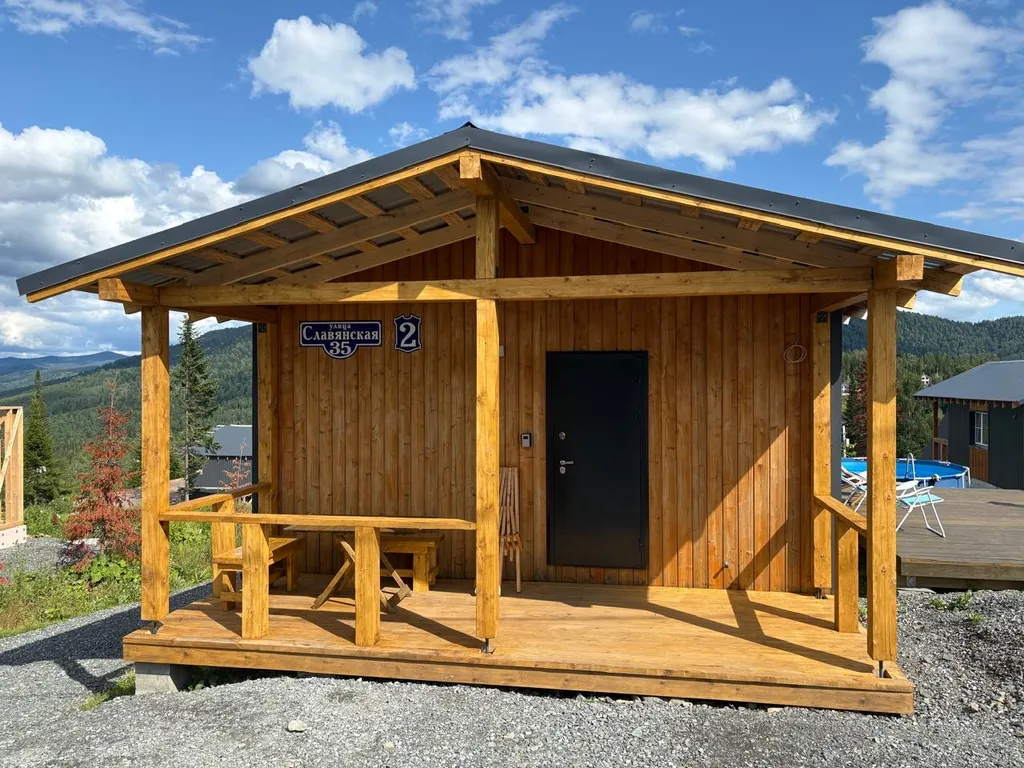 Коттедж Дом для отдыха с террасой и с двумя спальнями — Шерегеш