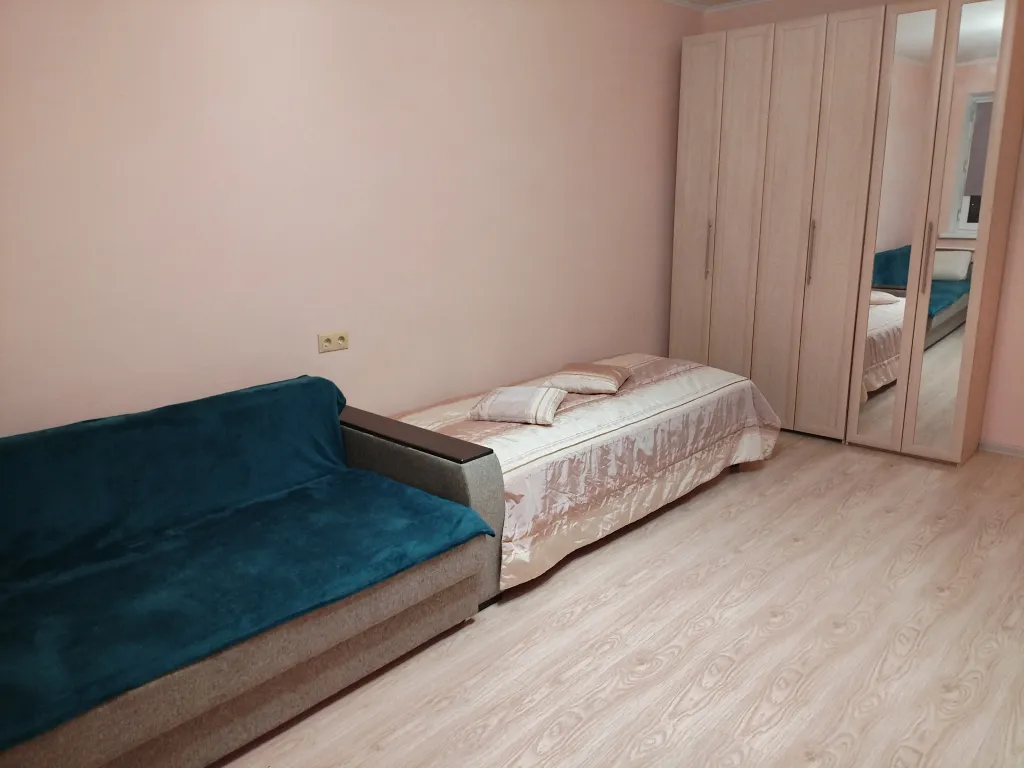 1к квартира на 6 спальных мест, рядом магазины