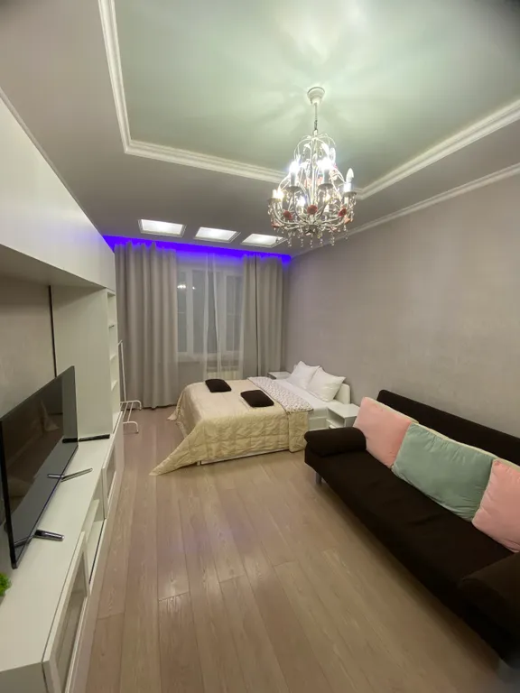 Стильная квартира с разноплановым освещением — аренда посуточно в Гатчина