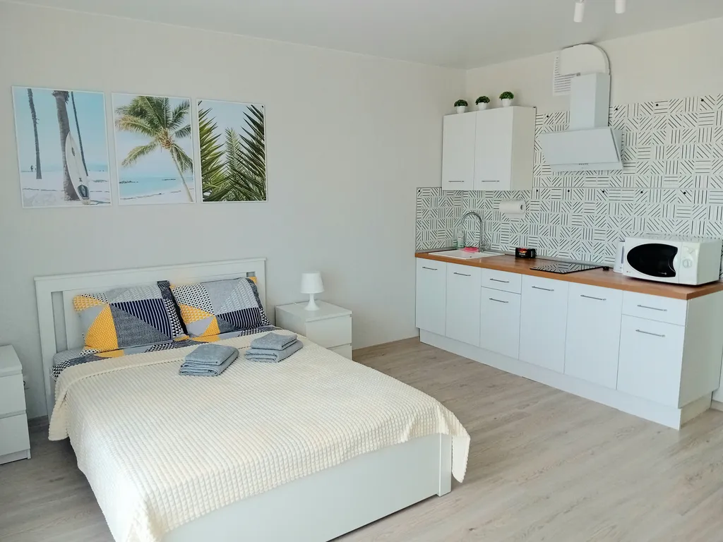 Чистая студия в ЖК Ежевика