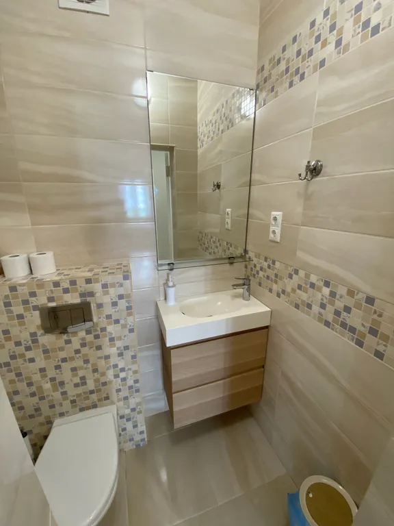 Прекрасная светлая квартира в тихом центре