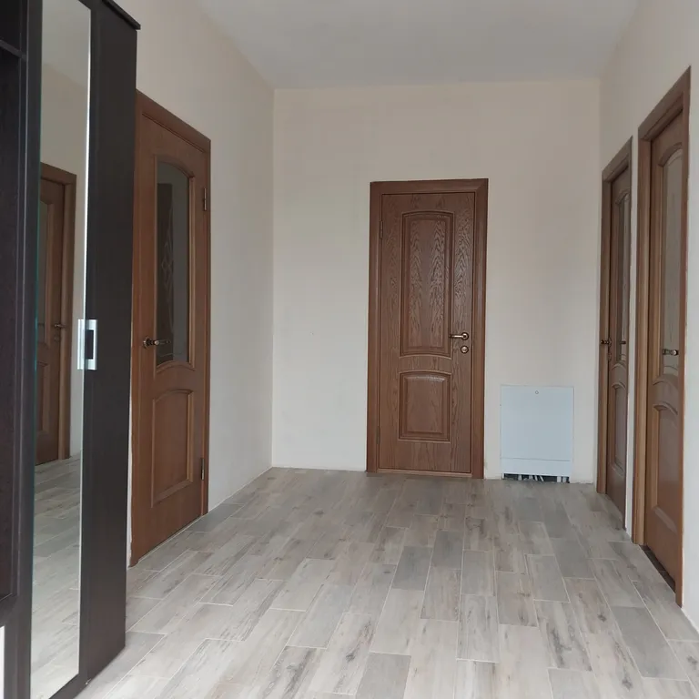 Уютный домик около речки