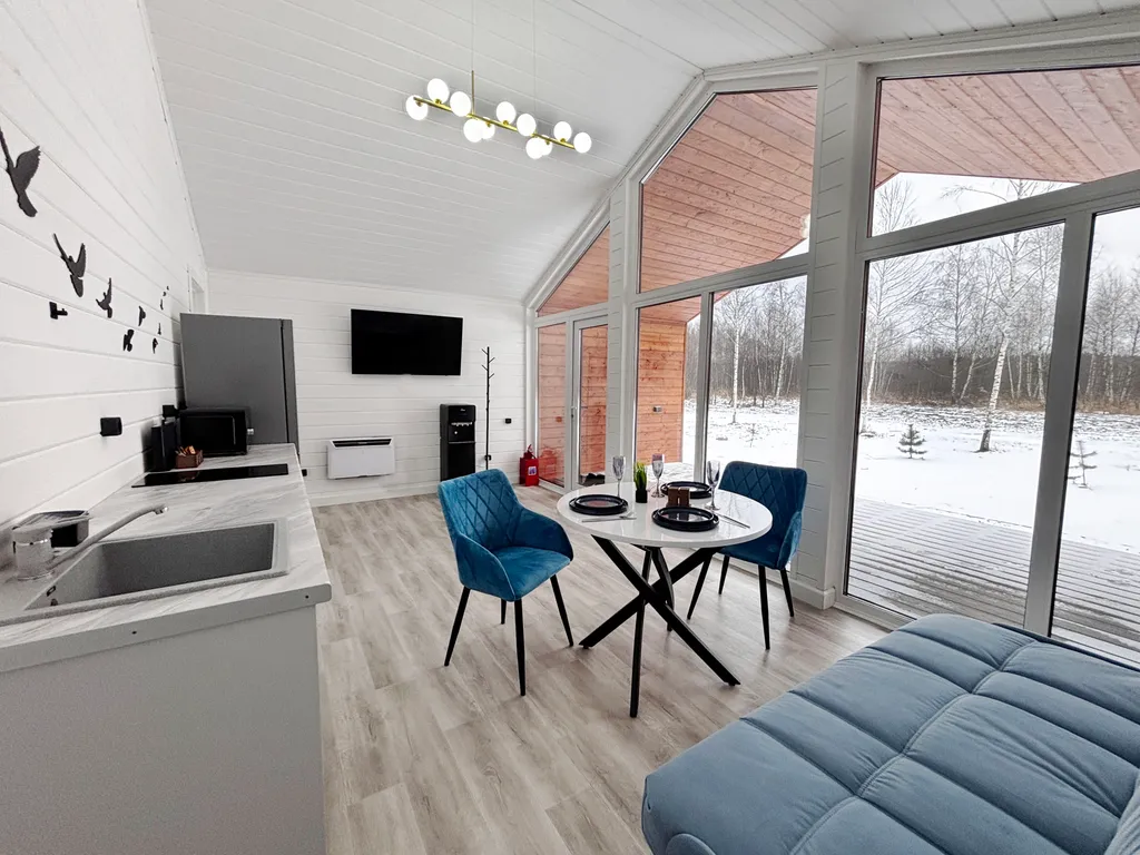 Коттедж у озера