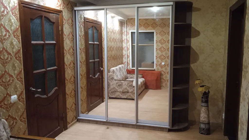 Большой дом в центре у моря