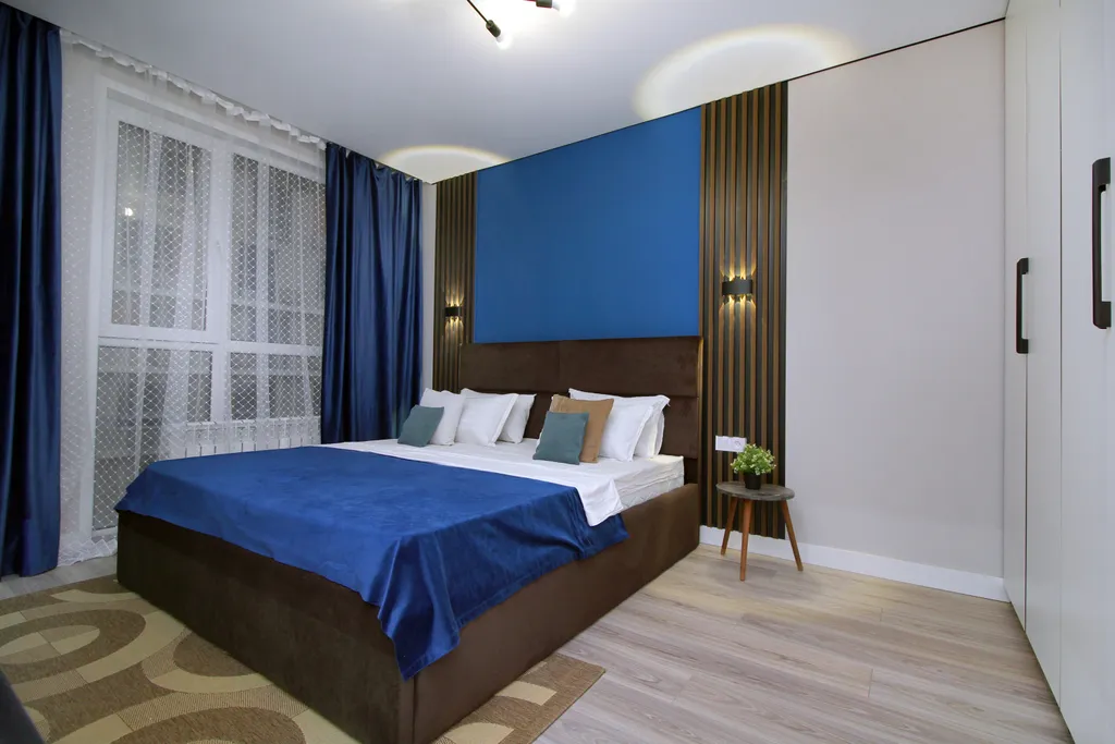 2-комнатная квартира с 2 раздельными спальнями с дизайнерским ремонтом — аренда посуточно в Алматы