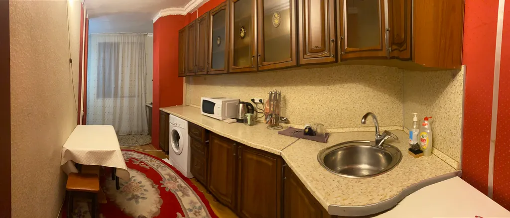 2-комнатная квартира в центре города, море в шаговой доступности