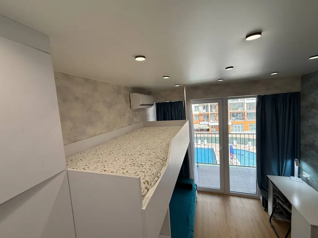 Семейный отдых у моря. Евротрешка до 6 гостей. Бассейн на территории.