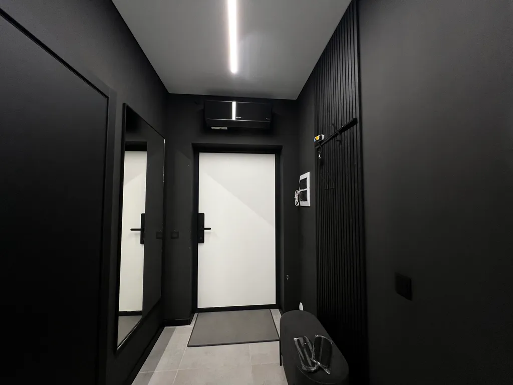 Премиальная квартира в центре города на высоком этаже в ЖК Республика