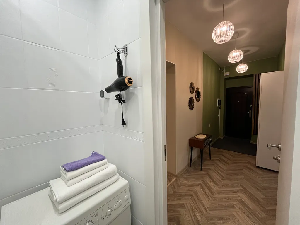 Ваш Рантье на Самойловой 12 близ отеля Меридиан