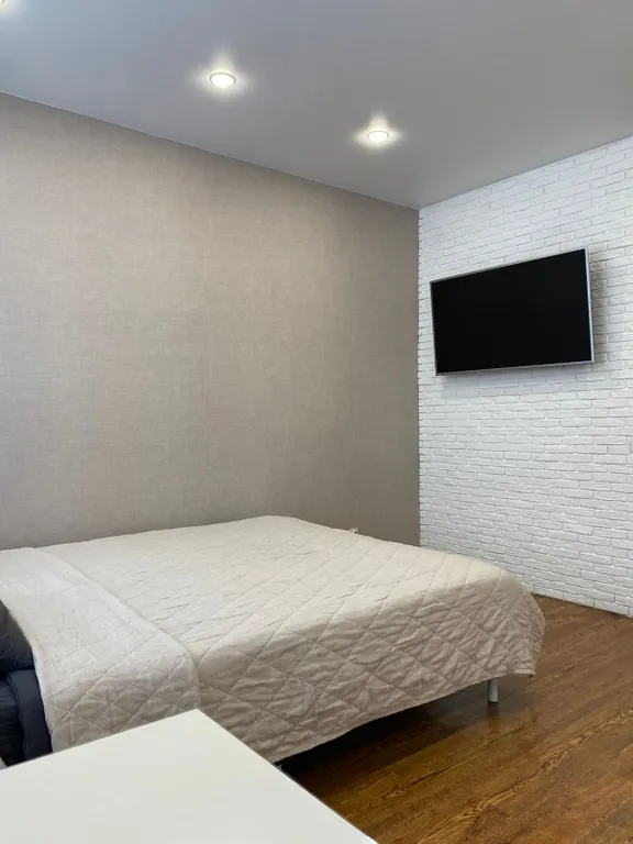 Уютная студия в зеленом массиве