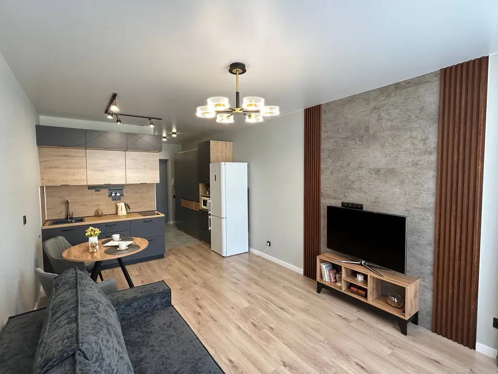 Стильная квартира с видом на лес