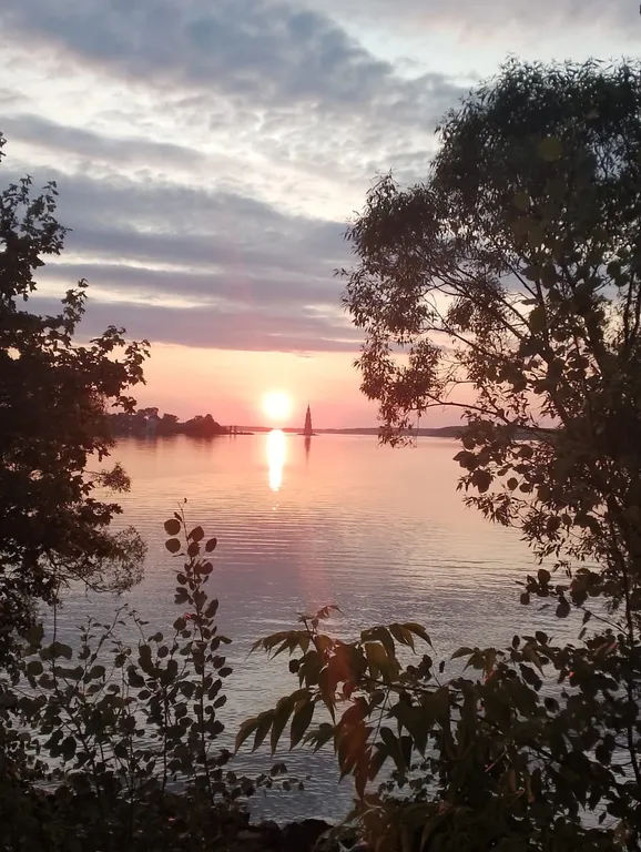 Маленький уютный домик