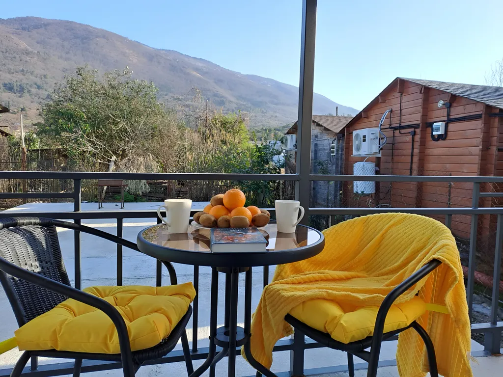 Квартира Квартира Четырёхместный номер с балконом — Гагра