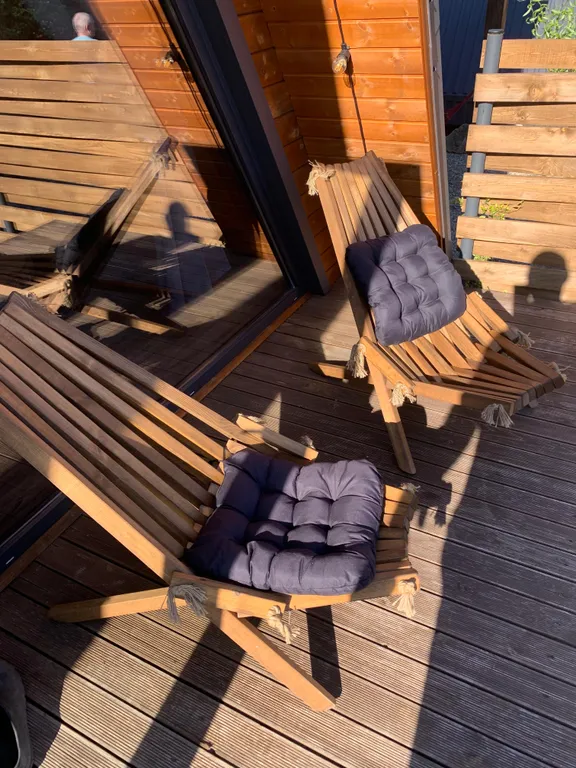 Дом афрейм с видом на горы и пруд