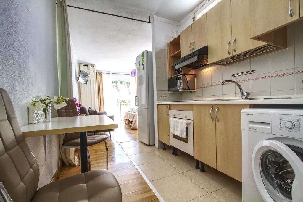 Apartments Island Village Heights