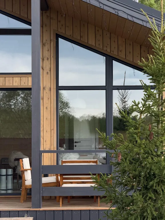 Коттедж Панорамный дом из пинтерест с камином и сауной — Семеновское