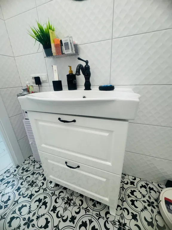 Студия в классическом стиле, на берегу реки В центре города