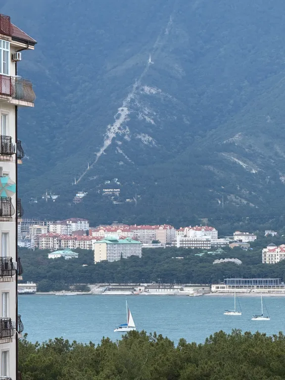 Квартира Апартаменты с видом на море около отеля Метрополь — Геленджик