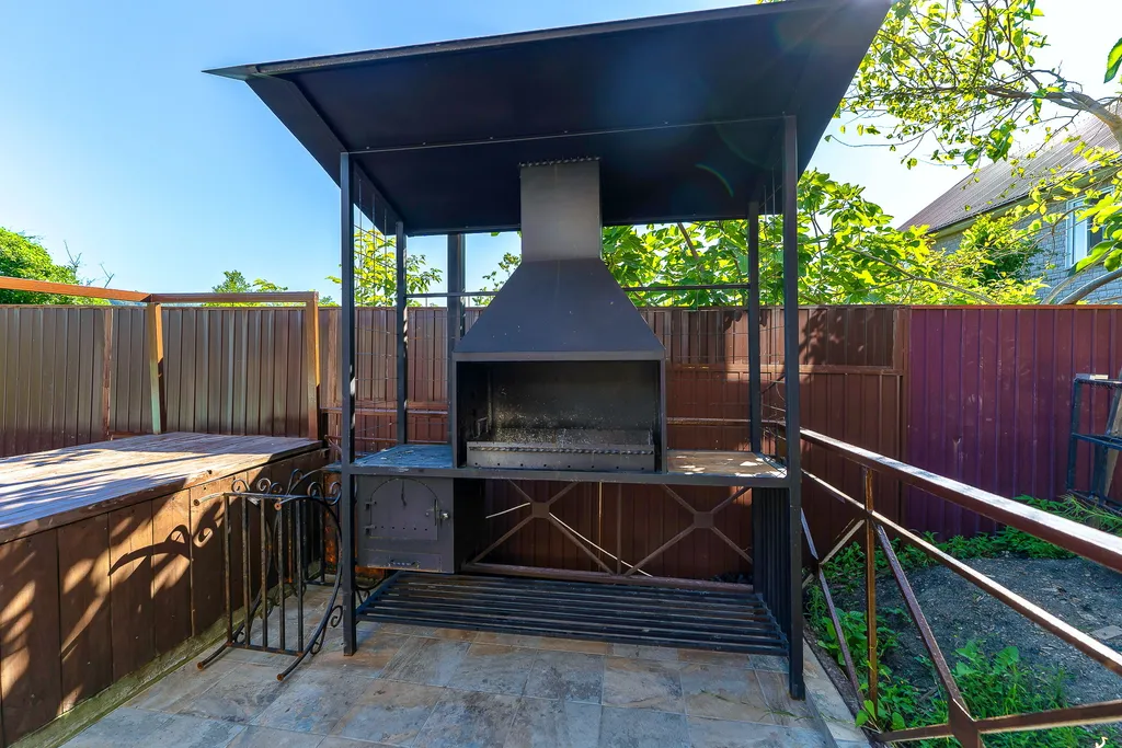 Эко-дом из Сруба с бассейном