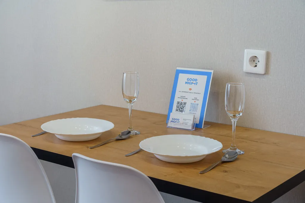 Good Night на Войкова 47