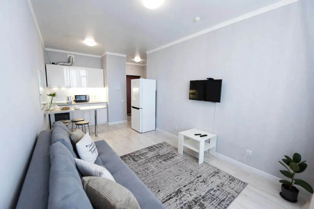 Однокомнатная квартира-студия недалеко от Волга спорт арены