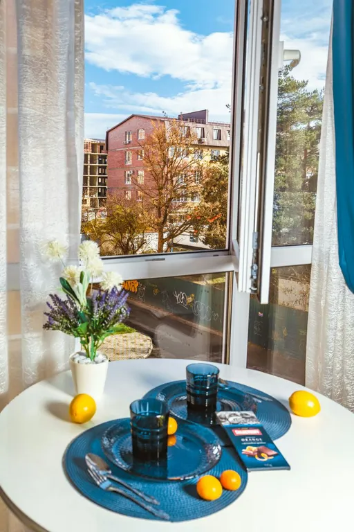 Квартира Квартира Студия с панорамным окном рядом с лебединым озером и парком — Горячий Ключ