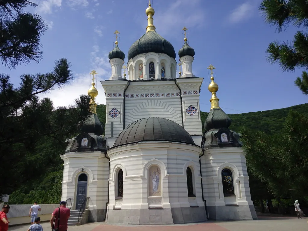 НОВАЯ КВАРТИРА С МАНСАРДОЙ ПАНОРМНЫЕ ВИДЫ НА МОРЕ,ГОРЫ,ФОРОССКИЙ ХРАМ!