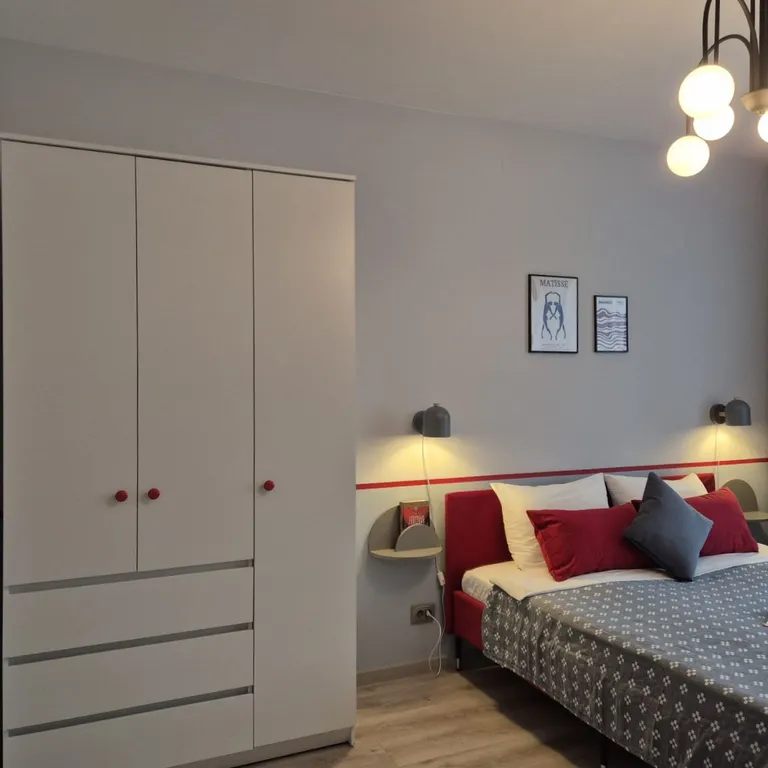 Квартира рядом с парком и метро