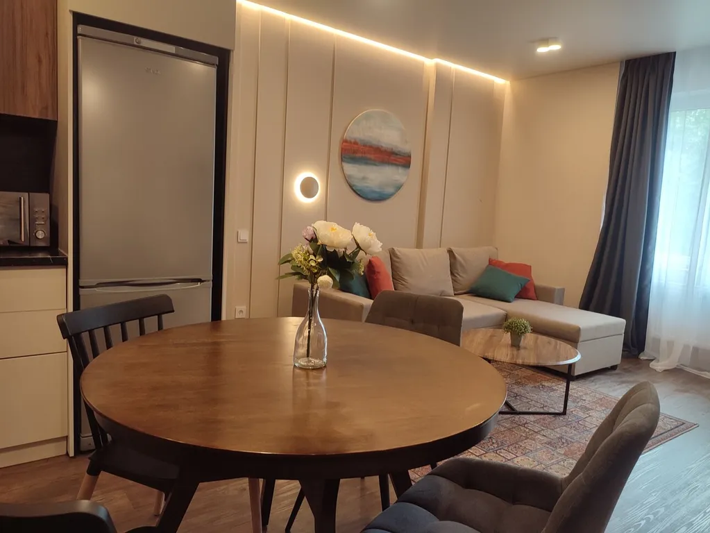 Поделам дизайнерская квартира в элитном доме