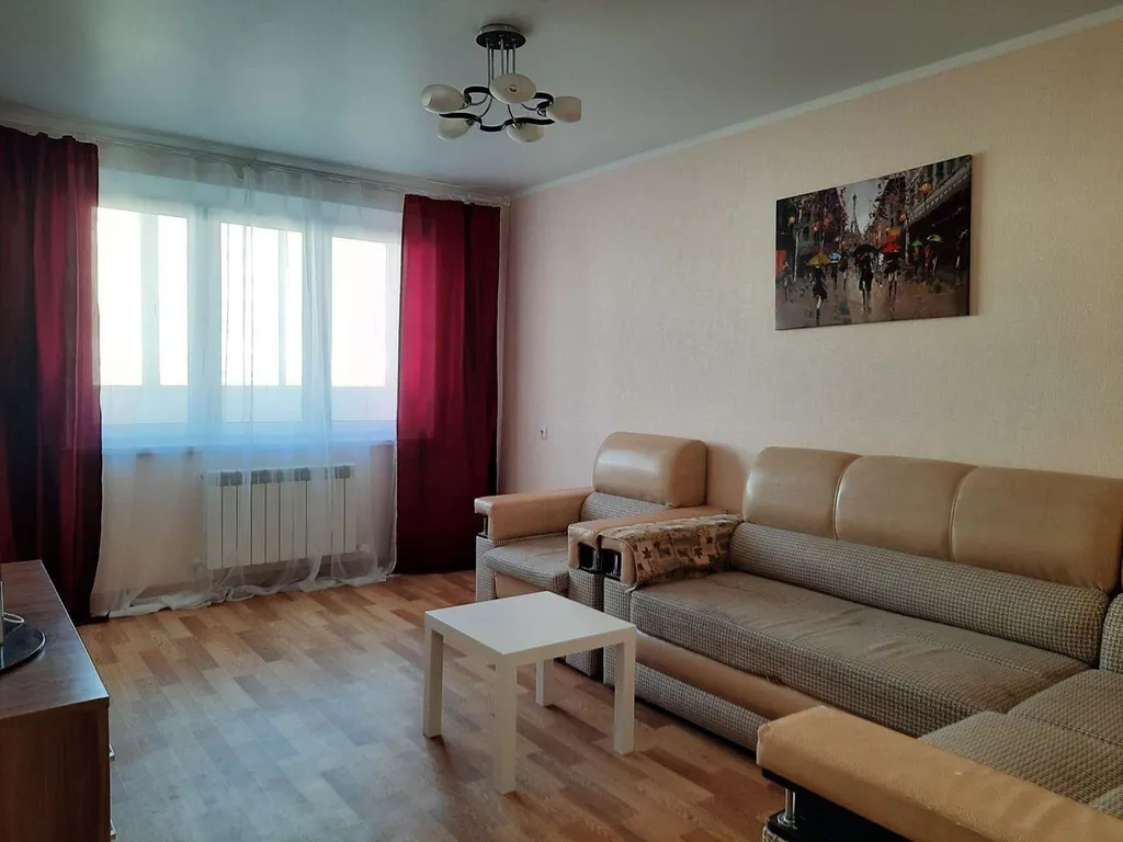 Просторная 3х-комнатная квартира — аренда посуточно в Набережные Челны