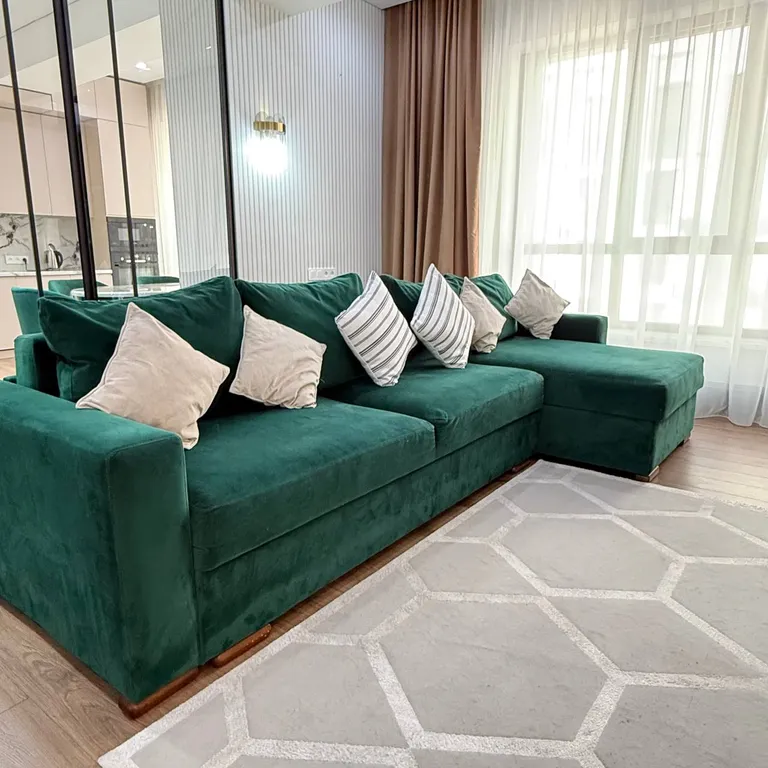 Отличная квартира в модном районе рядом с ТРЦ Мега Алматы