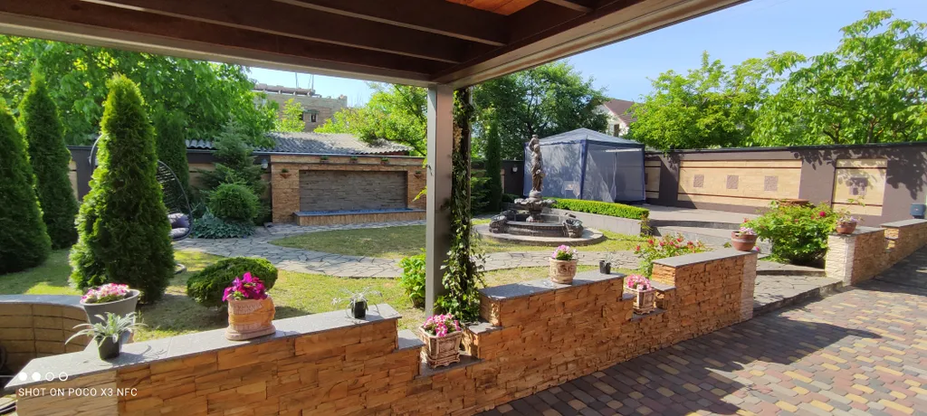 Уютные апартаменты с видом на сад