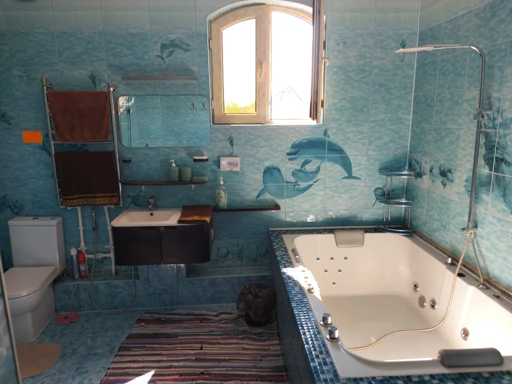 Коттедж с гостиной и столовой