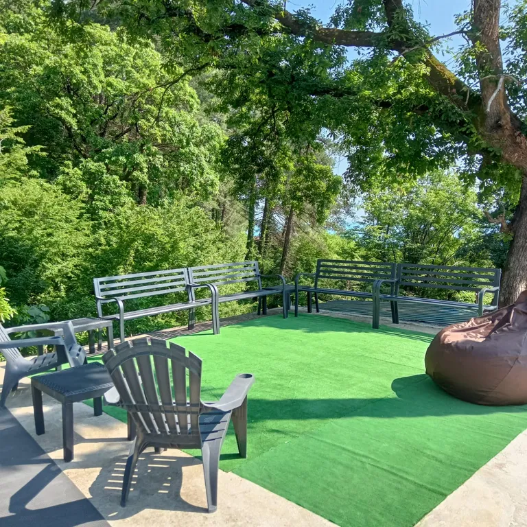 Квартира Квартира Улучшенный номер с балконом в новом коттедже с бассейном и сауной — Лазаревское