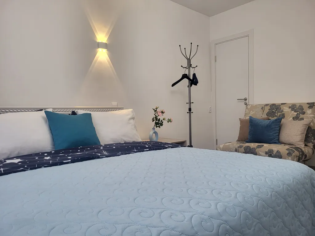 Голубая студия на Песках