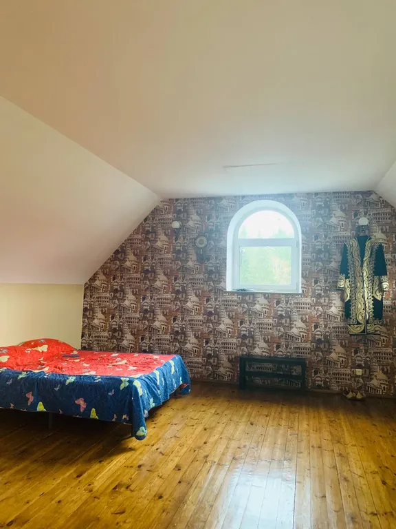 Домик на холме