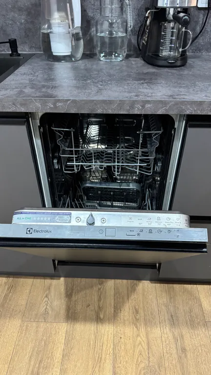 Квартира 2-комнатная квартира с дизайнерским ремонтом в новом доме — Ярославль