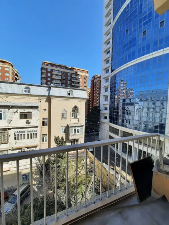 Уютная 1-комнатная квартира возле парка Офицеров