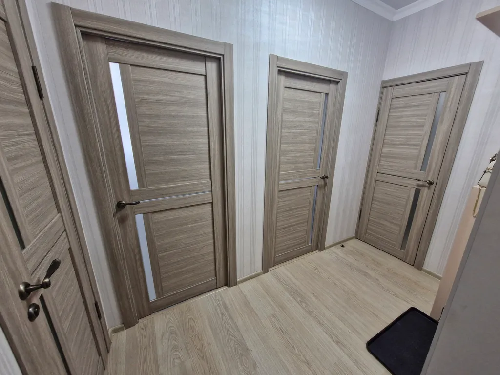 Еврооднушка возле моря