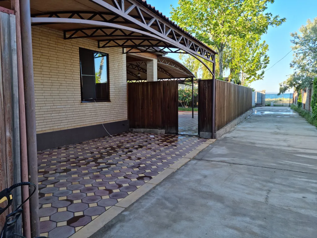 Уютный дом у моря