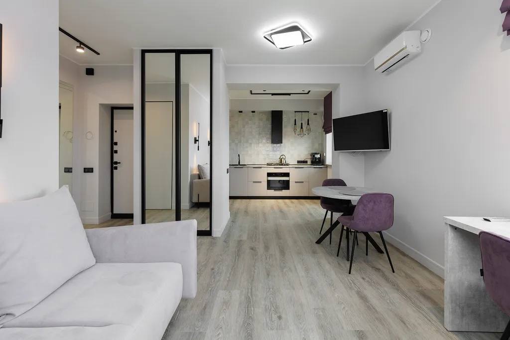 Комфортная евродвушка с прекрасным видом на море и город