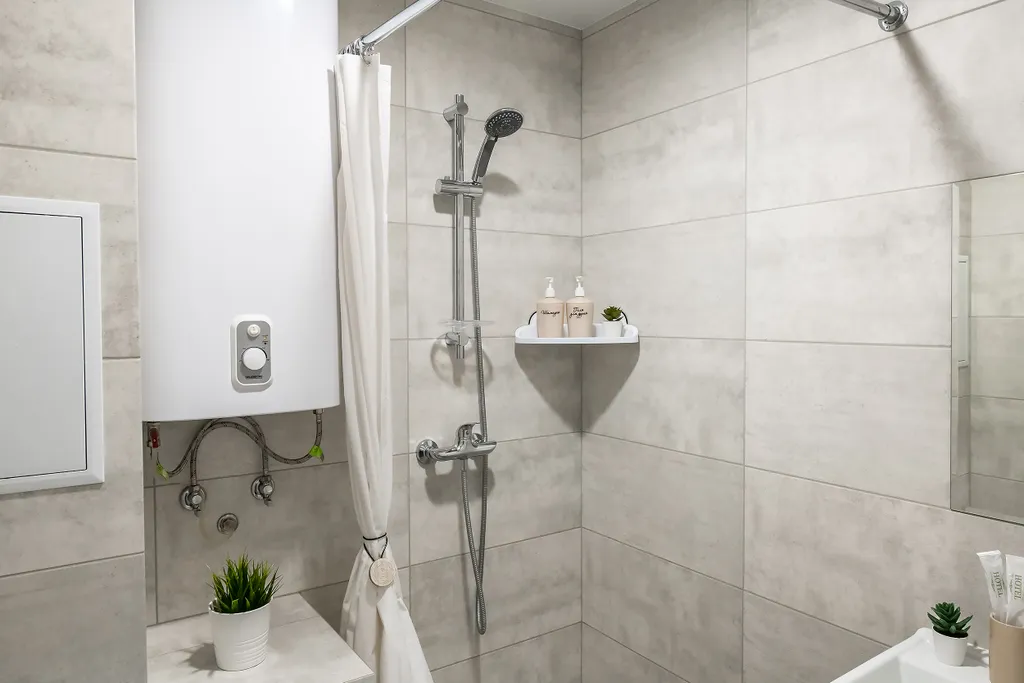 Современная студия с видом на бухту Золотой рог