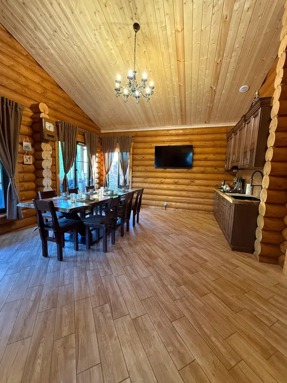 Комфортабельный дом из сруба в живописном месте