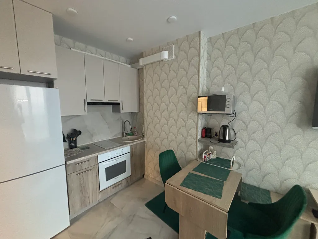 Новая 2-комнатная квартира с кондиционером в новом доме