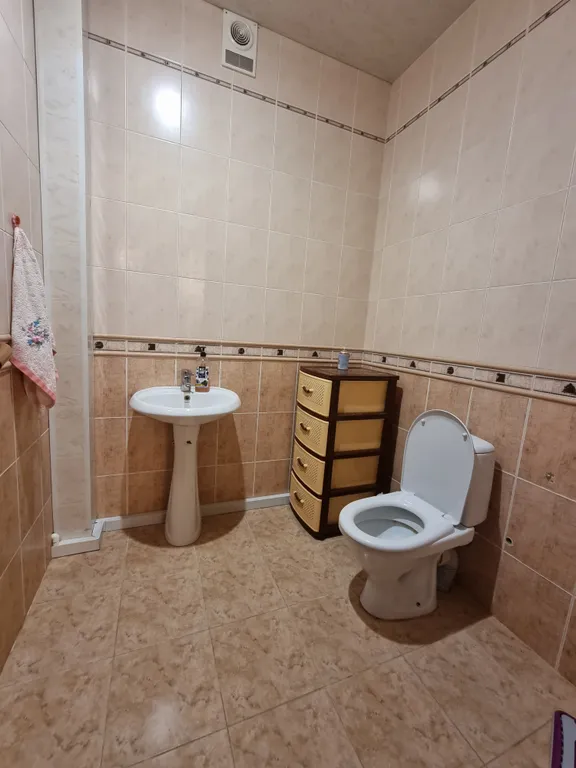 2х этажный дом в самом центре города