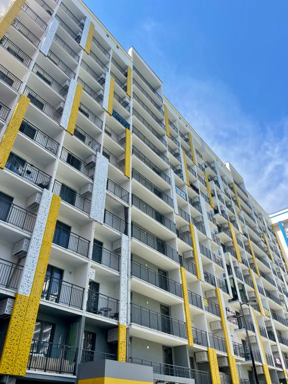 Жемчужина у реки Новый дом Дизайн Балкон и Большой ТВ