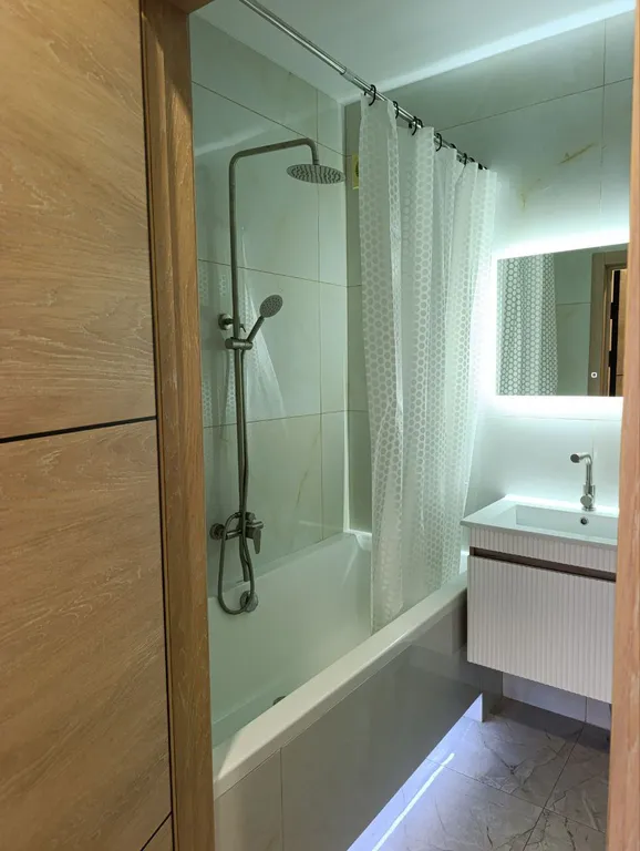 Квартира Квартира в Севастополе у парка Победы и пляжа Омеги с видом на море — Севастополь